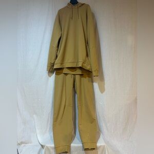 Men’s Lululemon Jogging Suit